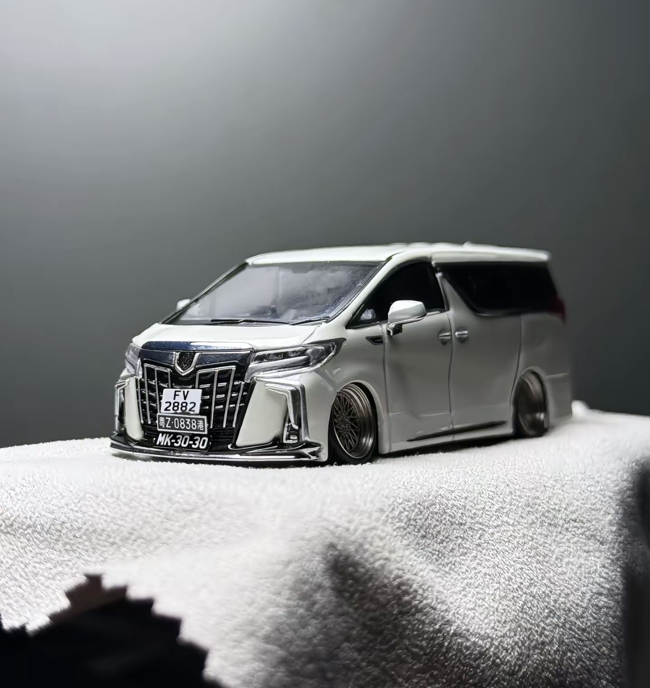 Toyota Alphard 成品 45°
